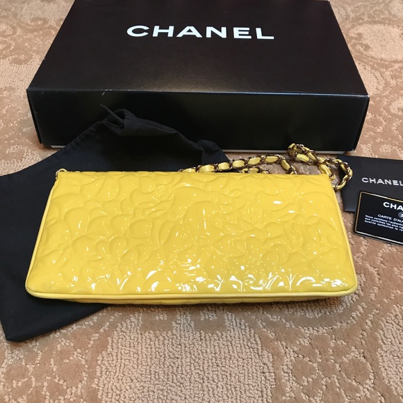 Chanel patent leather yellow bag with rose gold - Picture 4 of 8